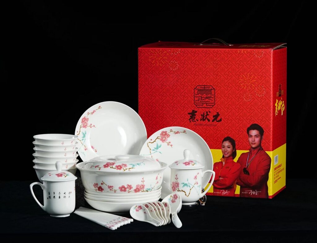 Green Bamboo & Red Plum 28-Piece Porcelain Dinnerware Set